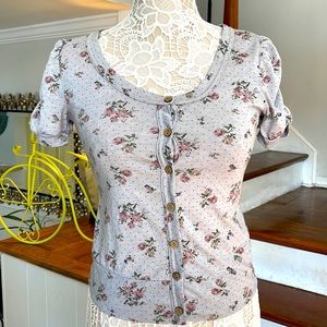 Mine gray floral top